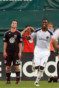Stephen King looks on in shame as Edson Buddle celebrates his 11th goal of the year